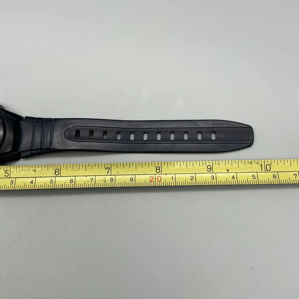 Casio 3233 F-200 Mens Watch 40mm Gray Digital Dial Black Resin Illuminator